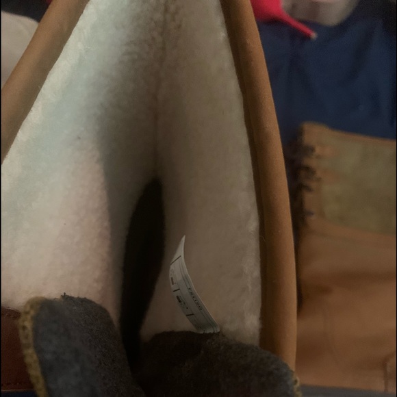 Very cute & comfortable size 7 Ugg’s - Picture 5 of 9